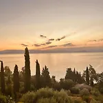 Nikoli * Benitses (Corfu)