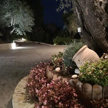 Lejlighed Nikoli Mpenitses