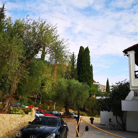 Nikoli Benitses (Corfu)